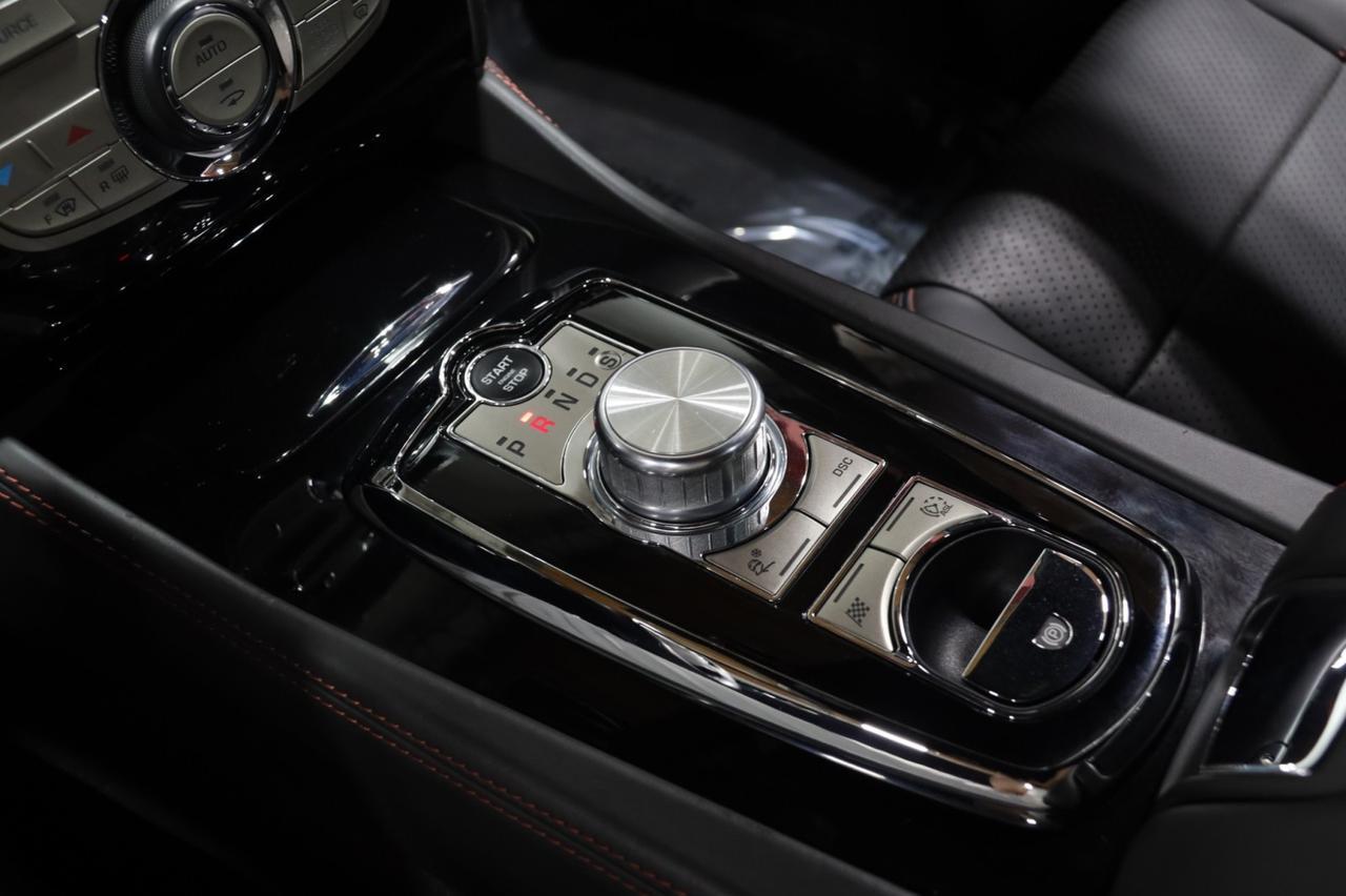 2011 Jaguar XKR 2dr Coupe Skokie IL