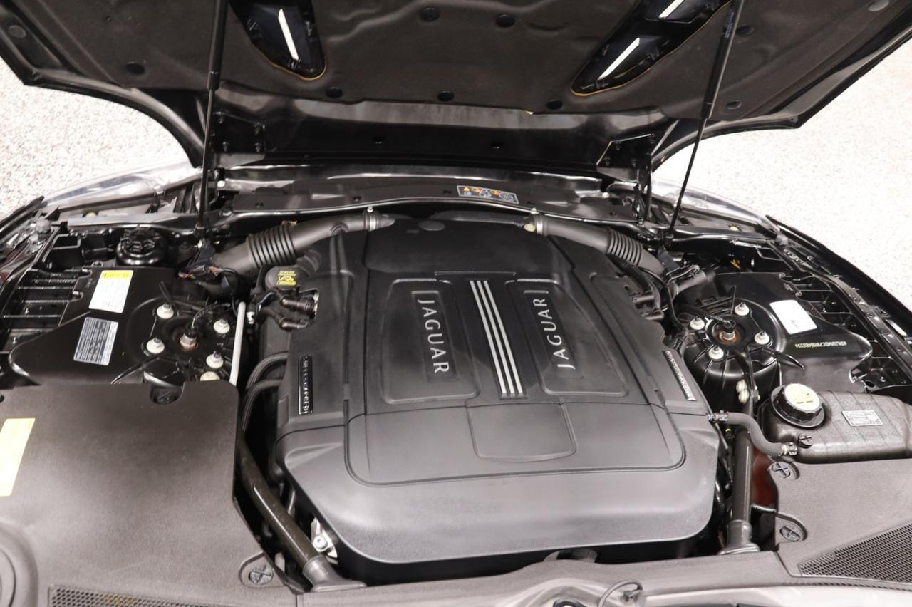 2011 Jaguar XKR 2dr Coupe Skokie IL