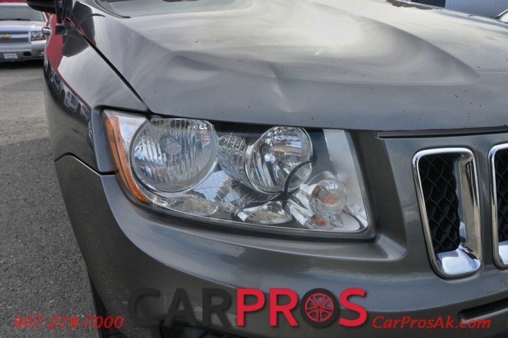 2011 Jeep Compass Limited - 4X4 - Auto Start - Power & Heated Leather Seats - Sunroof - Boston Premium Speakers - Cruise Control - Keyless Entry - Aluminum Wheels - 29 MPG Anchorage AK