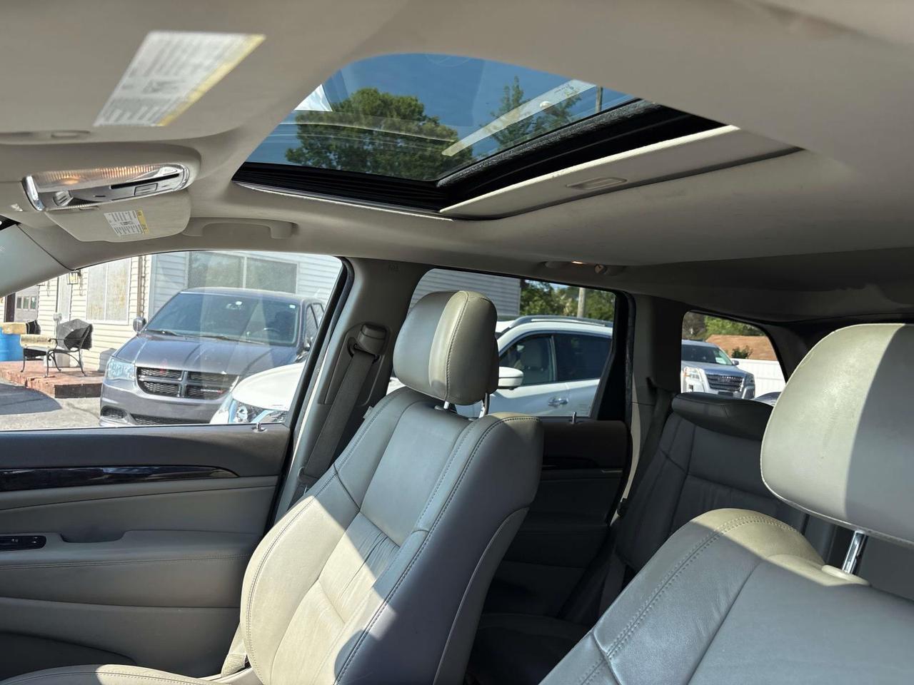 2011 Jeep Grand Cherokee 4WD 4dr Laredo Indianapolis IN