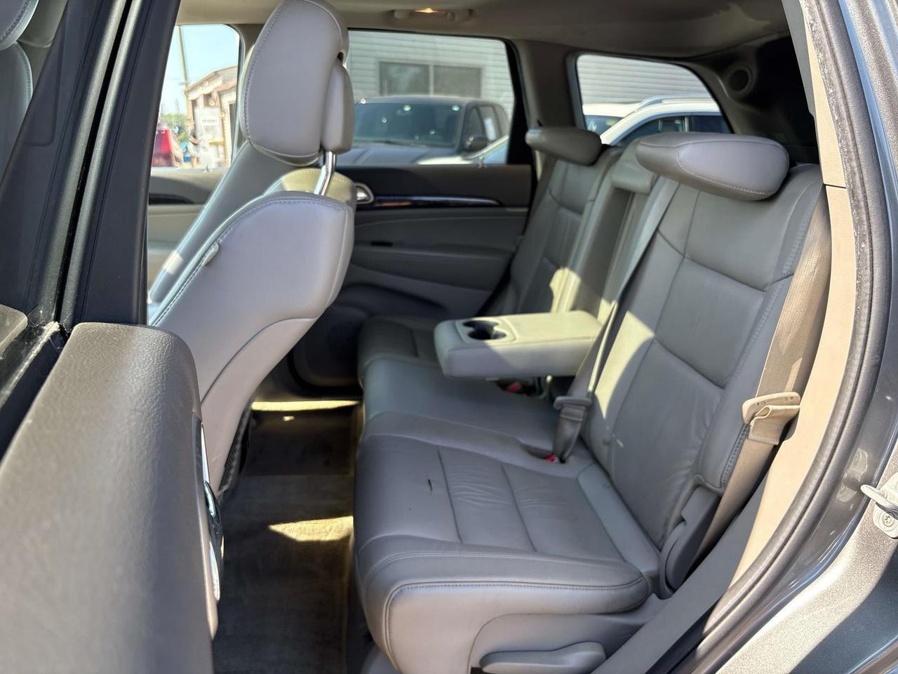 2011 Jeep Grand Cherokee 4WD 4dr Laredo Indianapolis IN