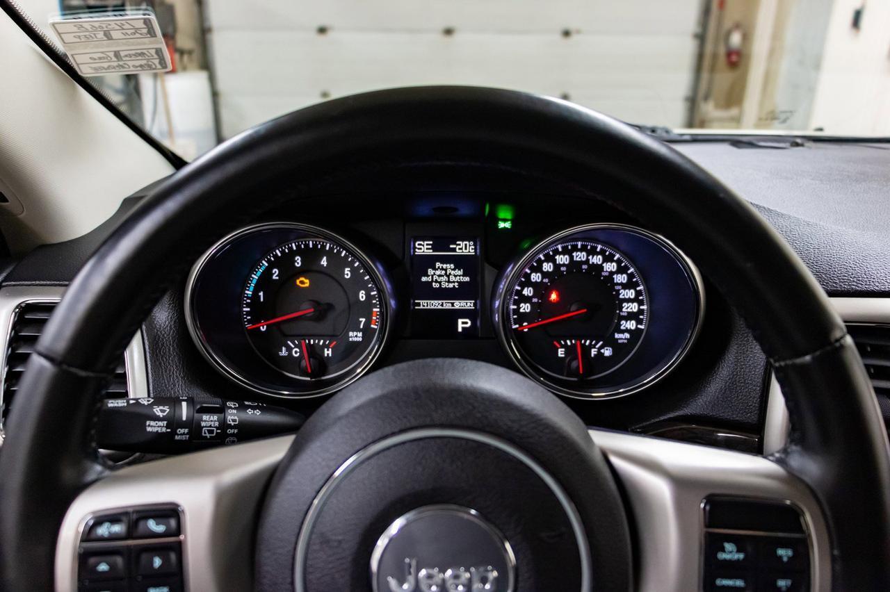 2011 Jeep Grand Cherokee AWD Laredo Leather Nav BCam Red Deer AB