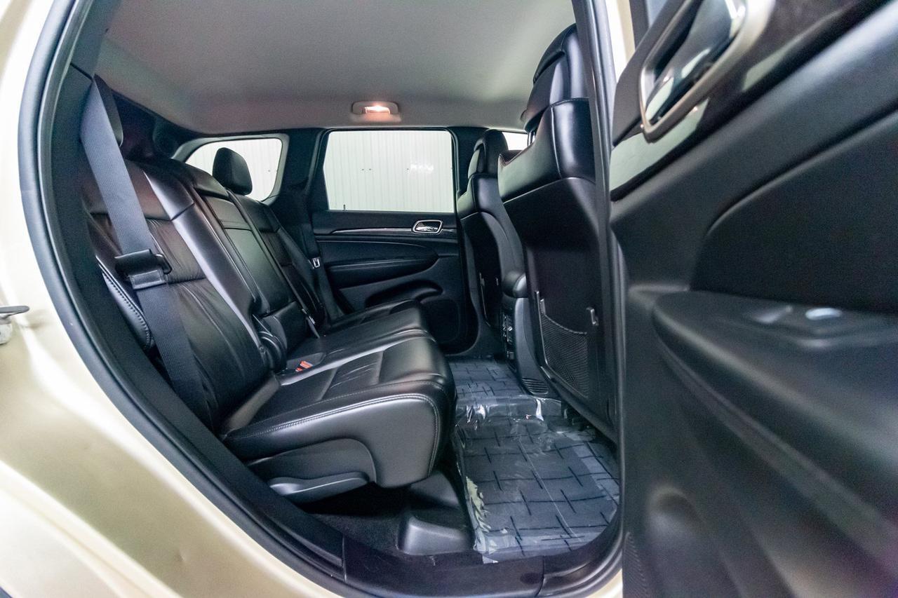 2011 Jeep Grand Cherokee AWD Laredo Leather Nav BCam Red Deer AB