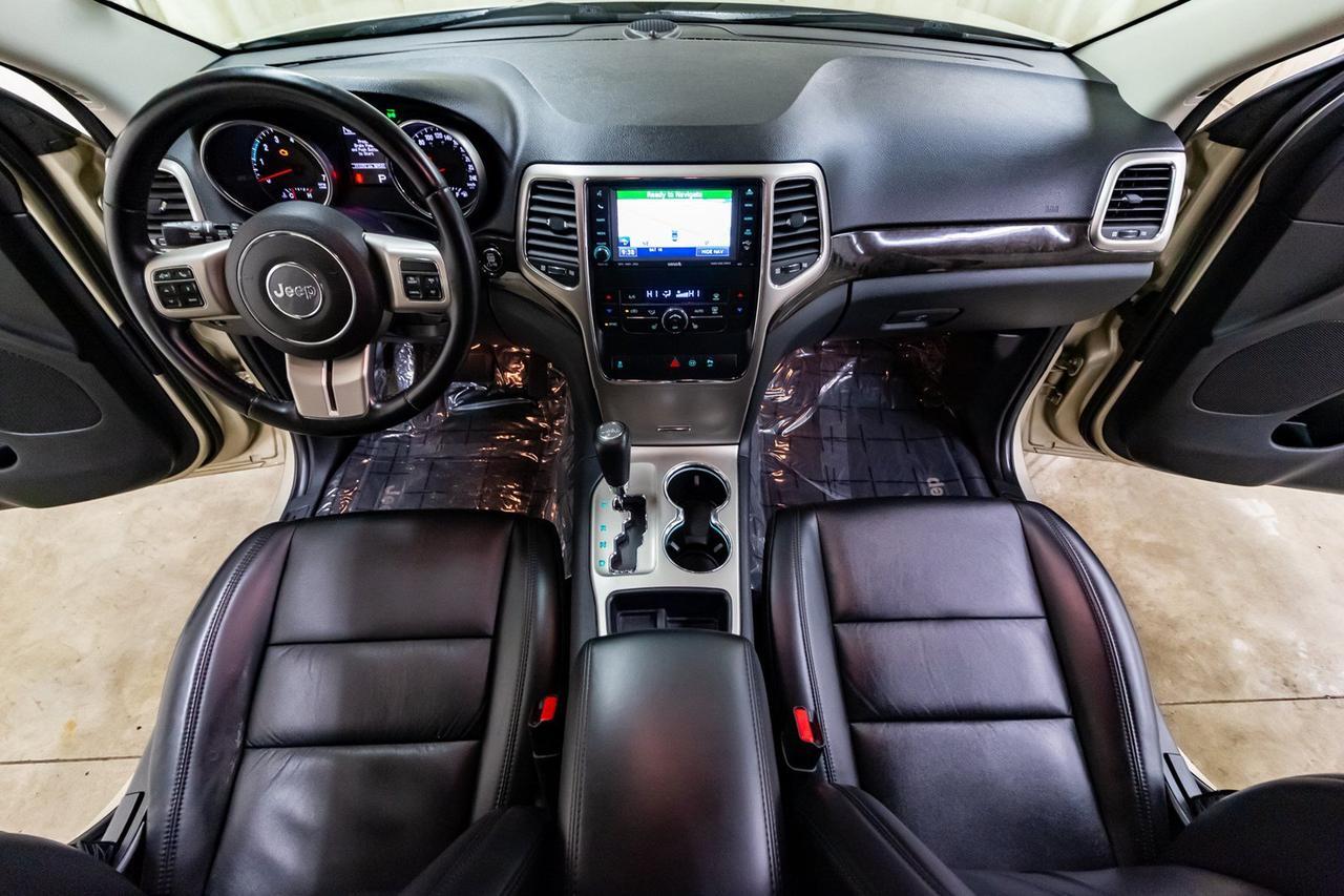 2011 Jeep Grand Cherokee AWD Laredo Leather Nav BCam Red Deer AB