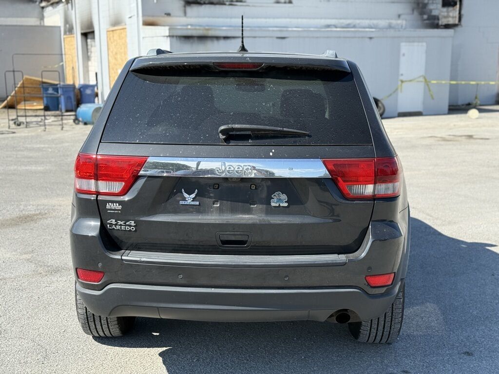 2011 Jeep Grand Cherokee Laredo Crestwood KY
