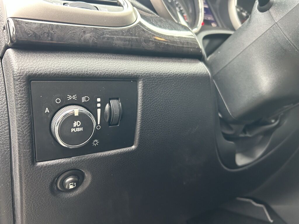 2011 Jeep Grand Cherokee Laredo Crestwood KY