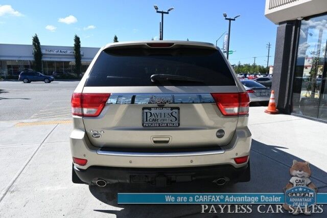 2011 Jeep Grand Cherokee Overland / 4X4 / 5.7 V8 / AutoStart / Heated & Cooled Leather Seats / Heated Steering Wheel / Navigation / Sunroof / Lane Departure & Blind Spot / Adaptive Cruise / Back Up Camera / Power Liftgate / Tow Pkg Anchorage AK