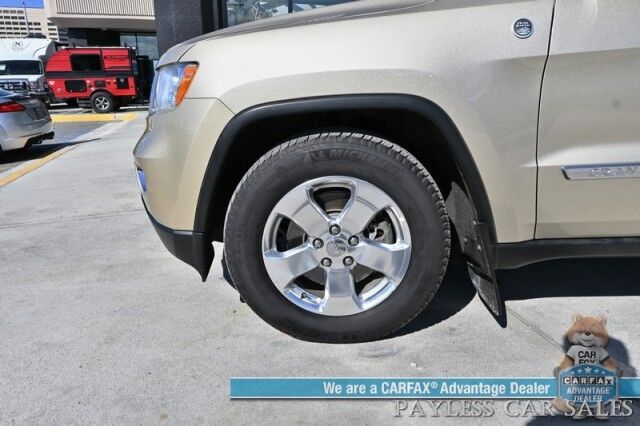 2011 Jeep Grand Cherokee Overland / 4X4 / 5.7 V8 / AutoStart / Heated & Cooled Leather Seats / Heated Steering Wheel / Navigation / Sunroof / Lane Departure & Blind Spot / Adaptive Cruise / Back Up Camera / Power Liftgate / Tow Pkg Anchorage AK