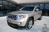2011 Jeep Grand Cherokee Overland / 4X4 / 5.7 V8 / AutoStart / Heated & Cooled Leather Seats / Heated Steering Wheel / Navigation / Sunroof / Lane Departure & Blind Spot / Adaptive Cruise / Back Up Camera / Power Liftgate / Tow Pkg