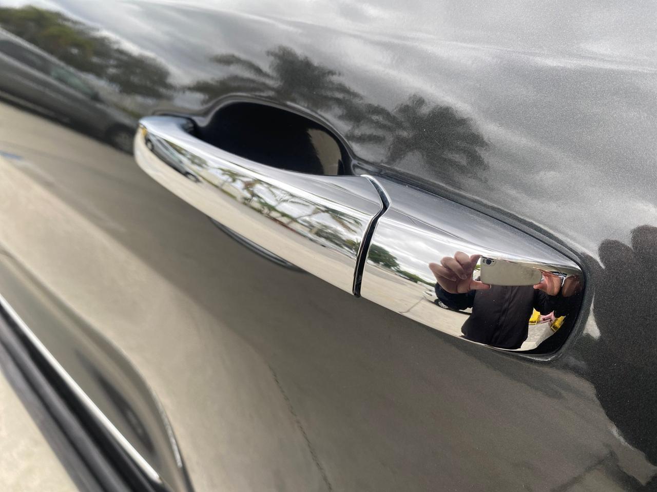 2011 Jeep Grand Cherokee Overland LOW MILES 66,486 Pompano Beach FL