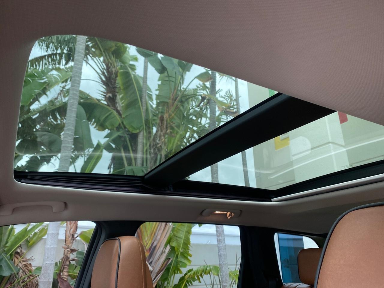 2011 Jeep Grand Cherokee Overland LOW MILES 66,486 Pompano Beach FL