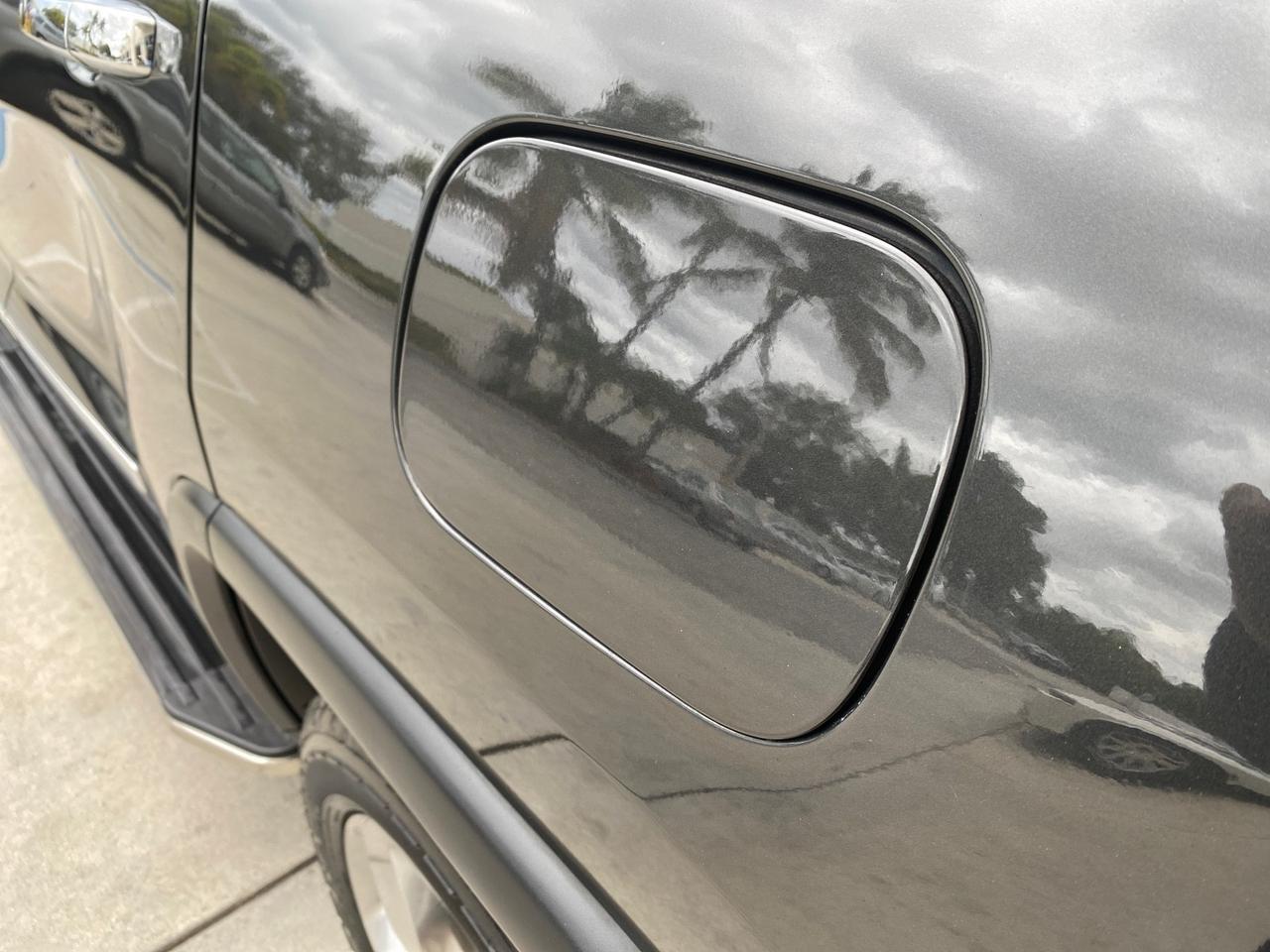 2011 Jeep Grand Cherokee Overland LOW MILES 66,486 Pompano Beach FL