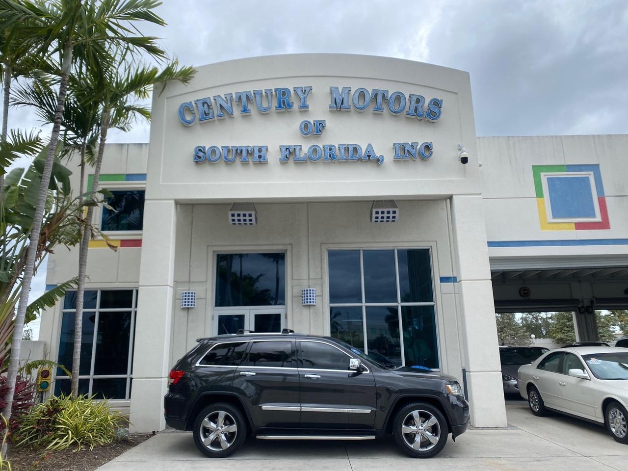 2011 Jeep Grand Cherokee Overland LOW MILES 66,486