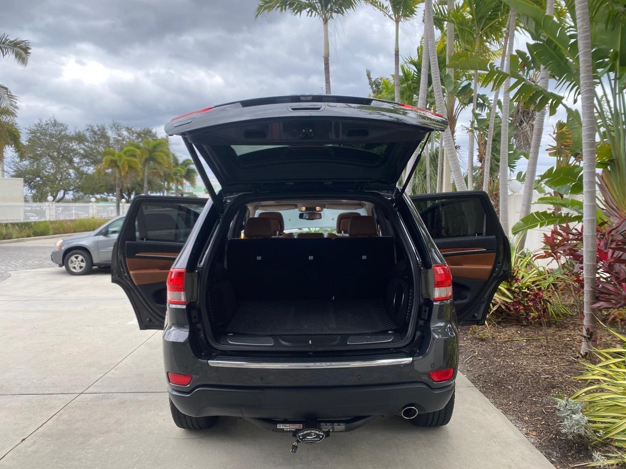 2011 Jeep Grand Cherokee Overland LOW MILES 66,486 Pompano Beach FL