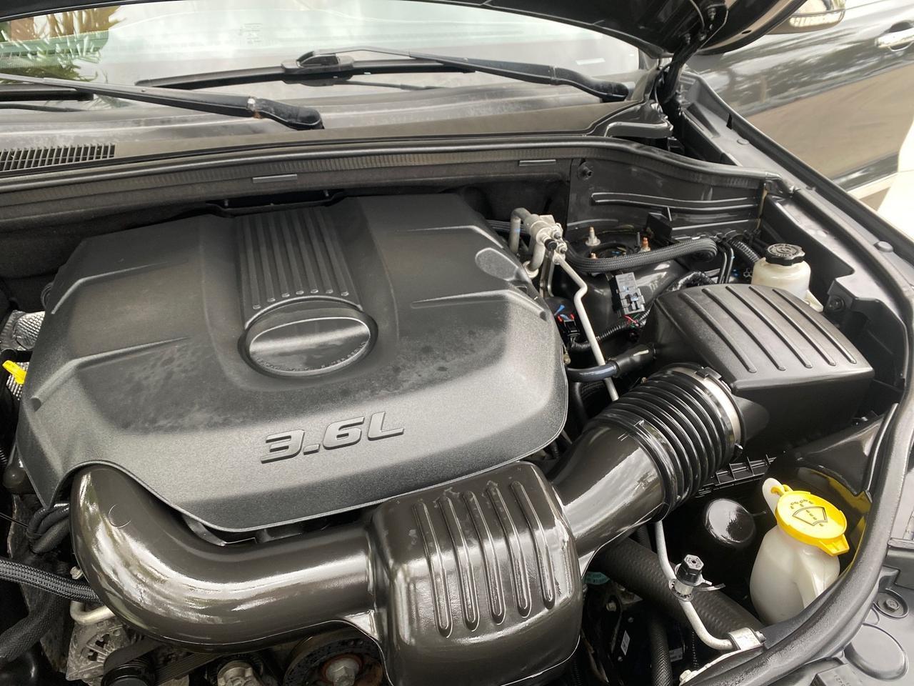 2011 Jeep Grand Cherokee Overland LOW MILES 66,486 Pompano Beach FL