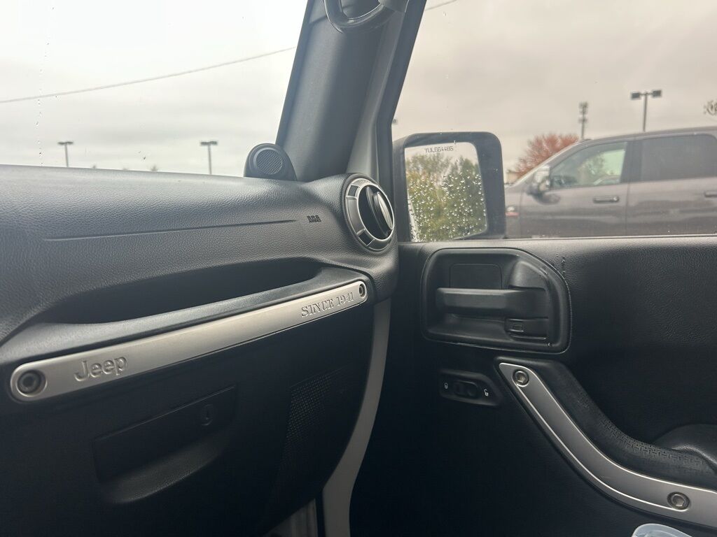 2011 Jeep Wrangler Sahara Crestwood KY