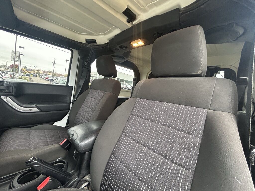 2011 Jeep Wrangler Sahara Crestwood KY