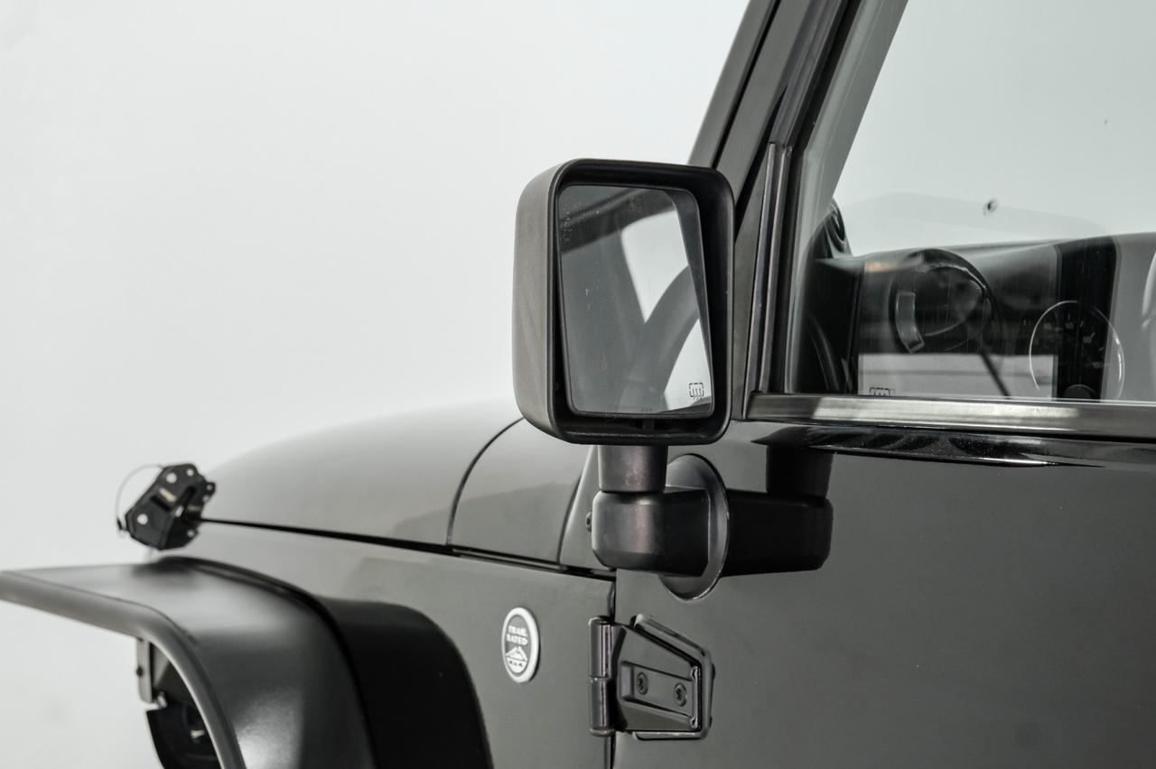 2011 Jeep Wrangler UNLIMITED SPORT 4WD AUTOMATIC HARD TOP CONVERTIBLE RUNNING BOARDS TOWING HITCH Carrollton TX