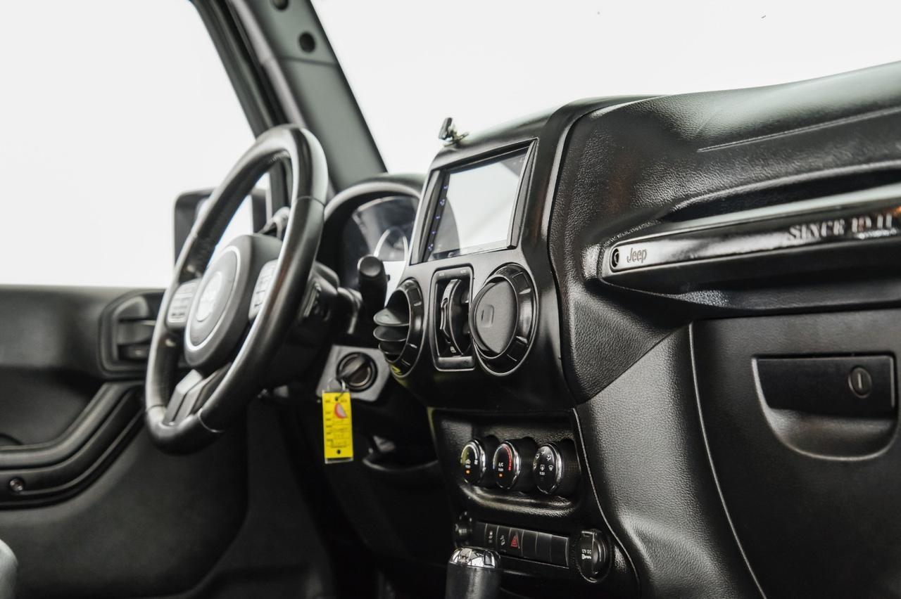 2011 Jeep Wrangler UNLIMITED SPORT 4WD AUTOMATIC HARD TOP CONVERTIBLE RUNNING BOARDS TOWING HITCH Carrollton TX