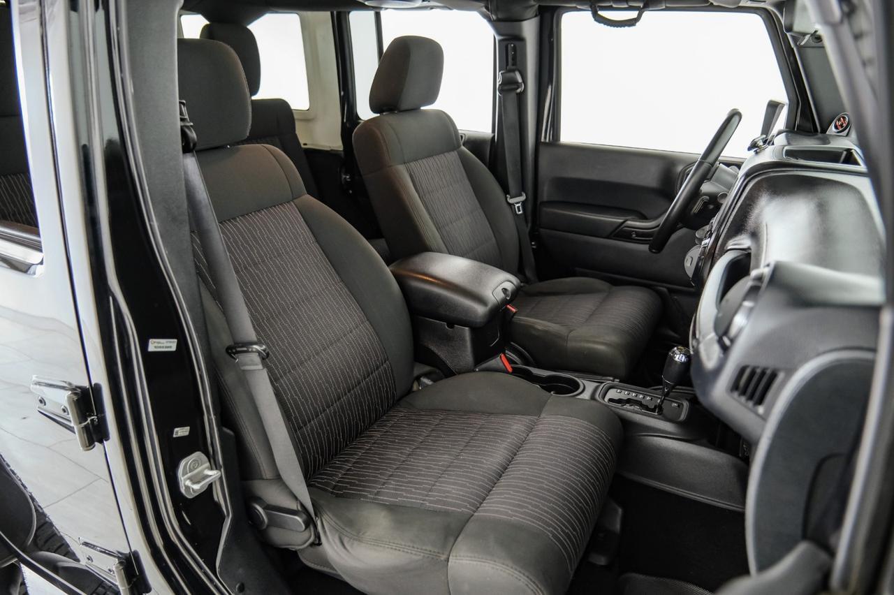 2011 Jeep Wrangler UNLIMITED SPORT 4WD AUTOMATIC HARD TOP CONVERTIBLE RUNNING BOARDS TOWING HITCH Carrollton TX