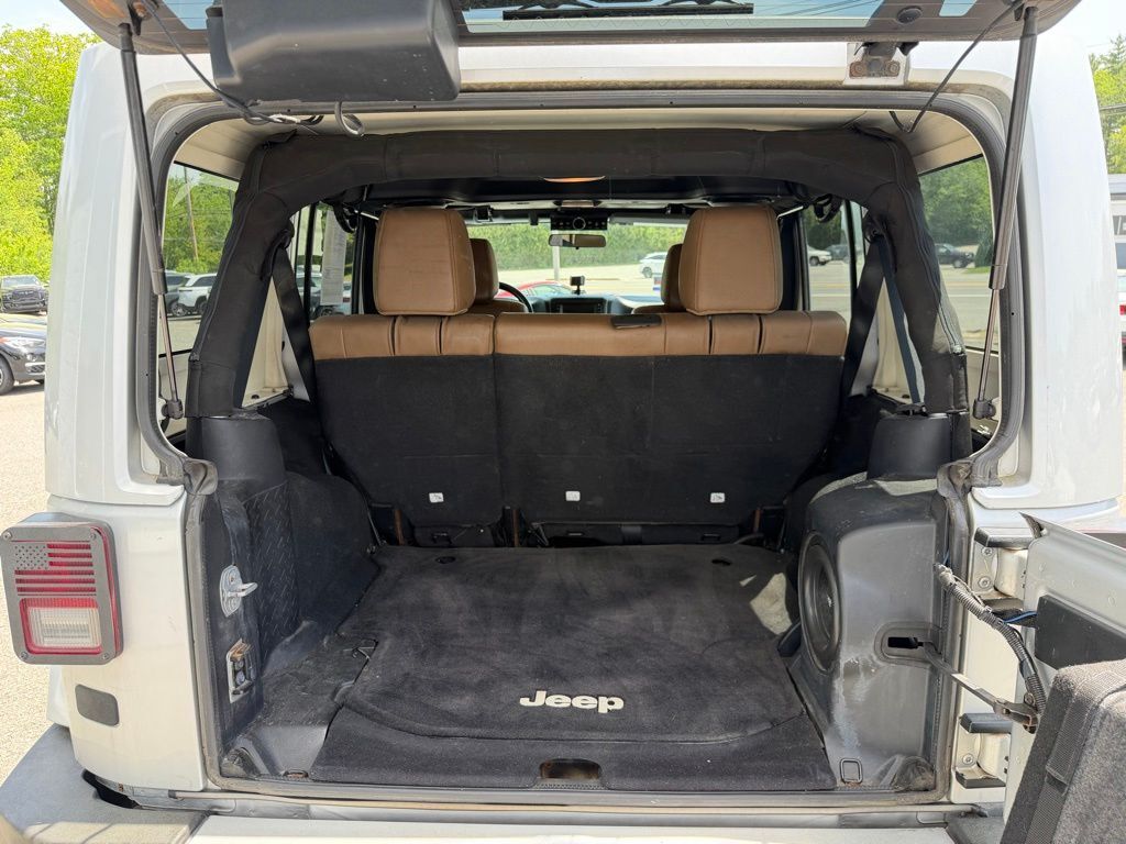 2011 Jeep Wrangler Unlimited Sahara Orange MA