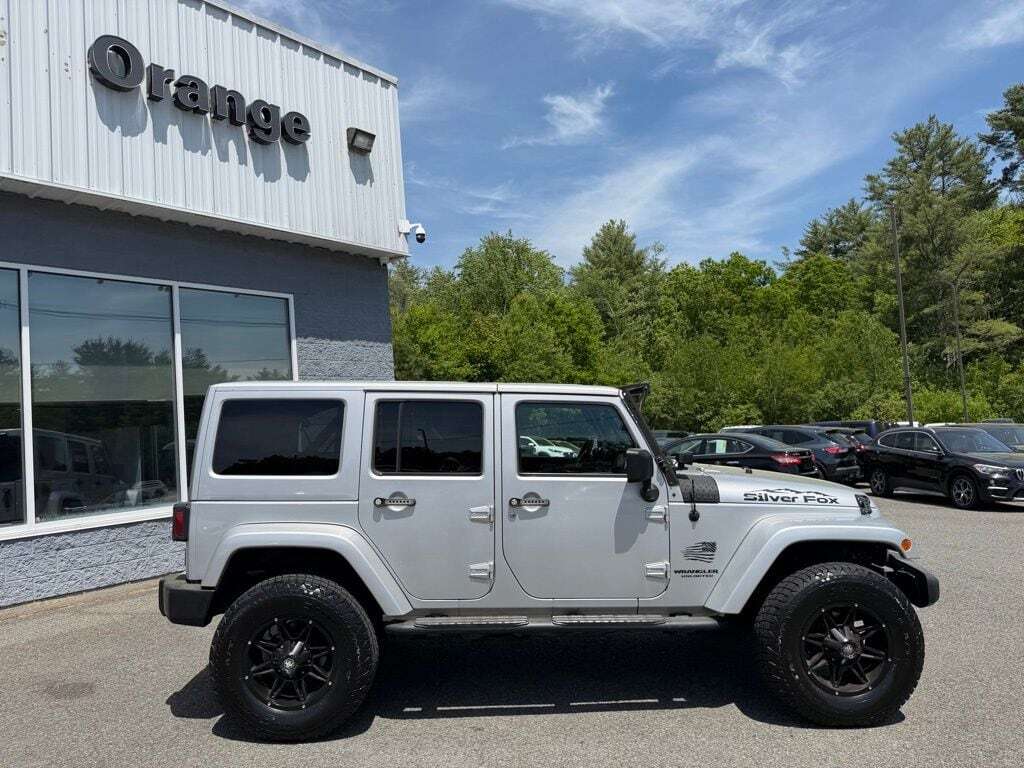 2011 Jeep Wrangler Unlimited Sahara Orange MA