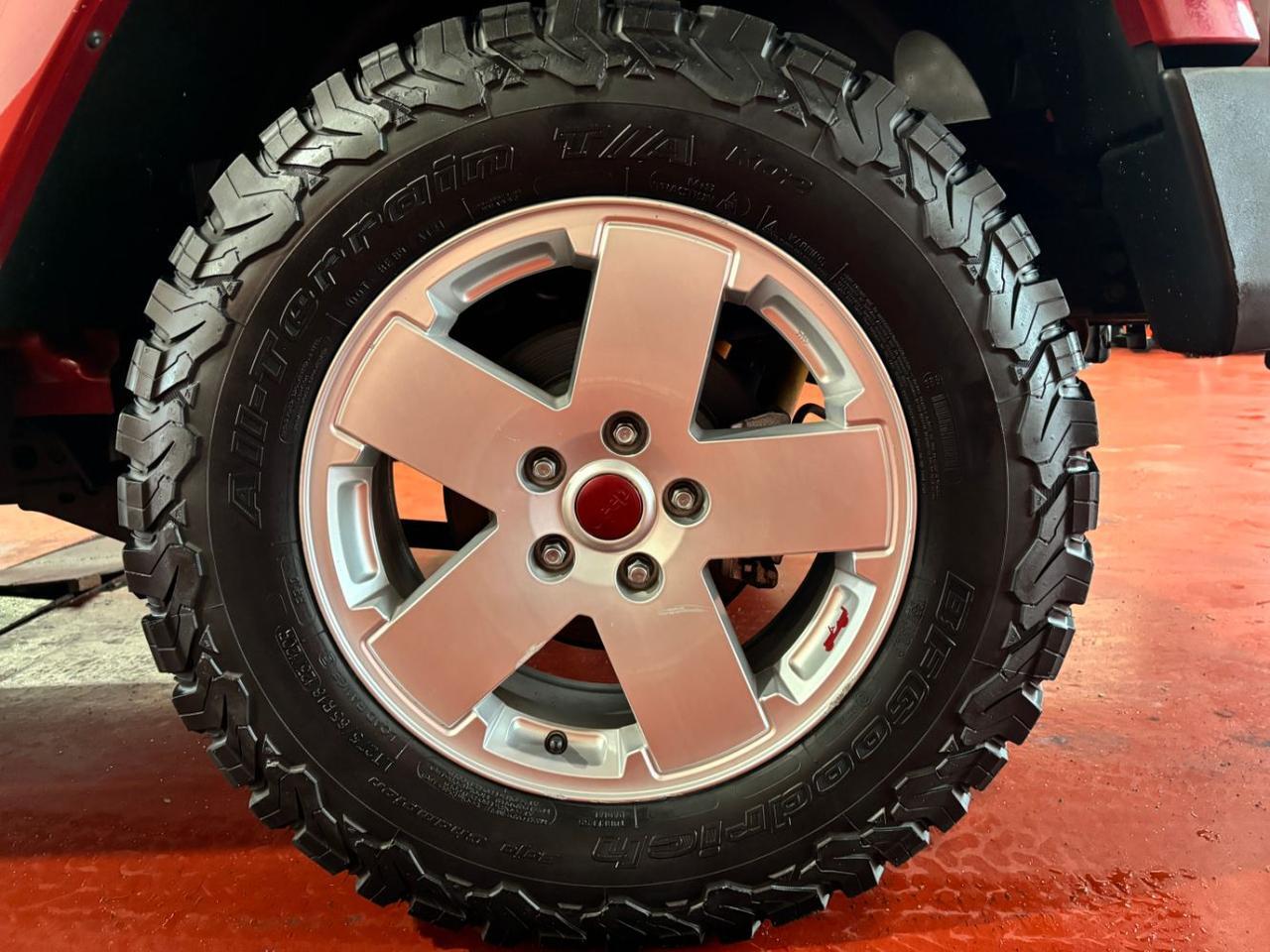 2011 Jeep Wrangler Unlimited Sahara Franklin OH