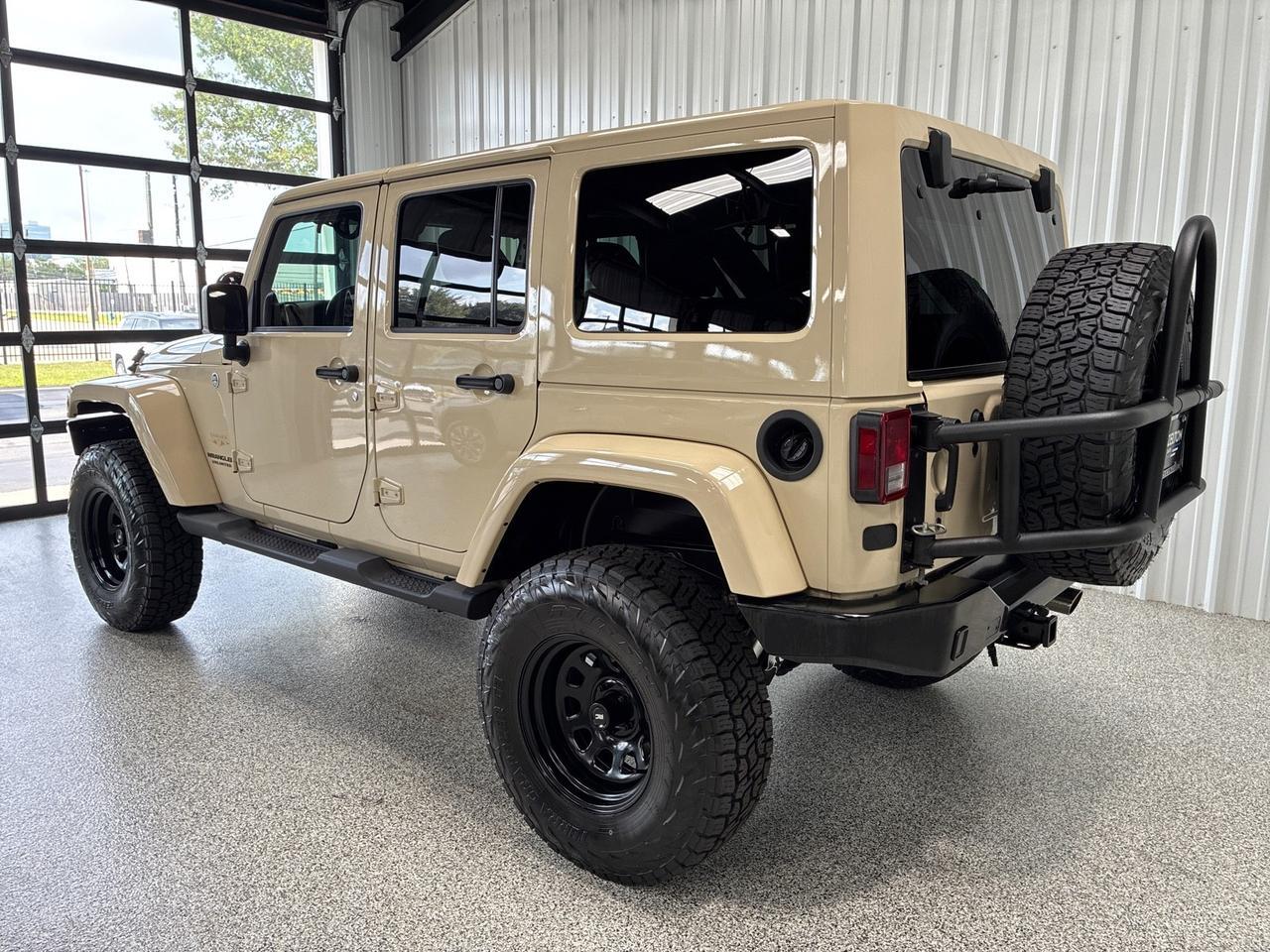 2011 Jeep Wrangler Unlimited Sahara, Leather, Nav, Lift w/ Fox Reservoir Shocks, ARB Bumper w/ Winch, Only 21k Miles