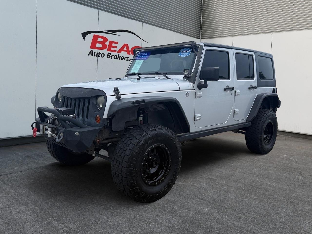 2011 Jeep Wrangler Unlimited Sport, HEATED SEATS, APPLE CARPLAY/ANDROID AUTO, TOW PACKAGE, FENDER FLARES, KEYLESS START, POWER/HEATED MIRRORS, LOW MILES!