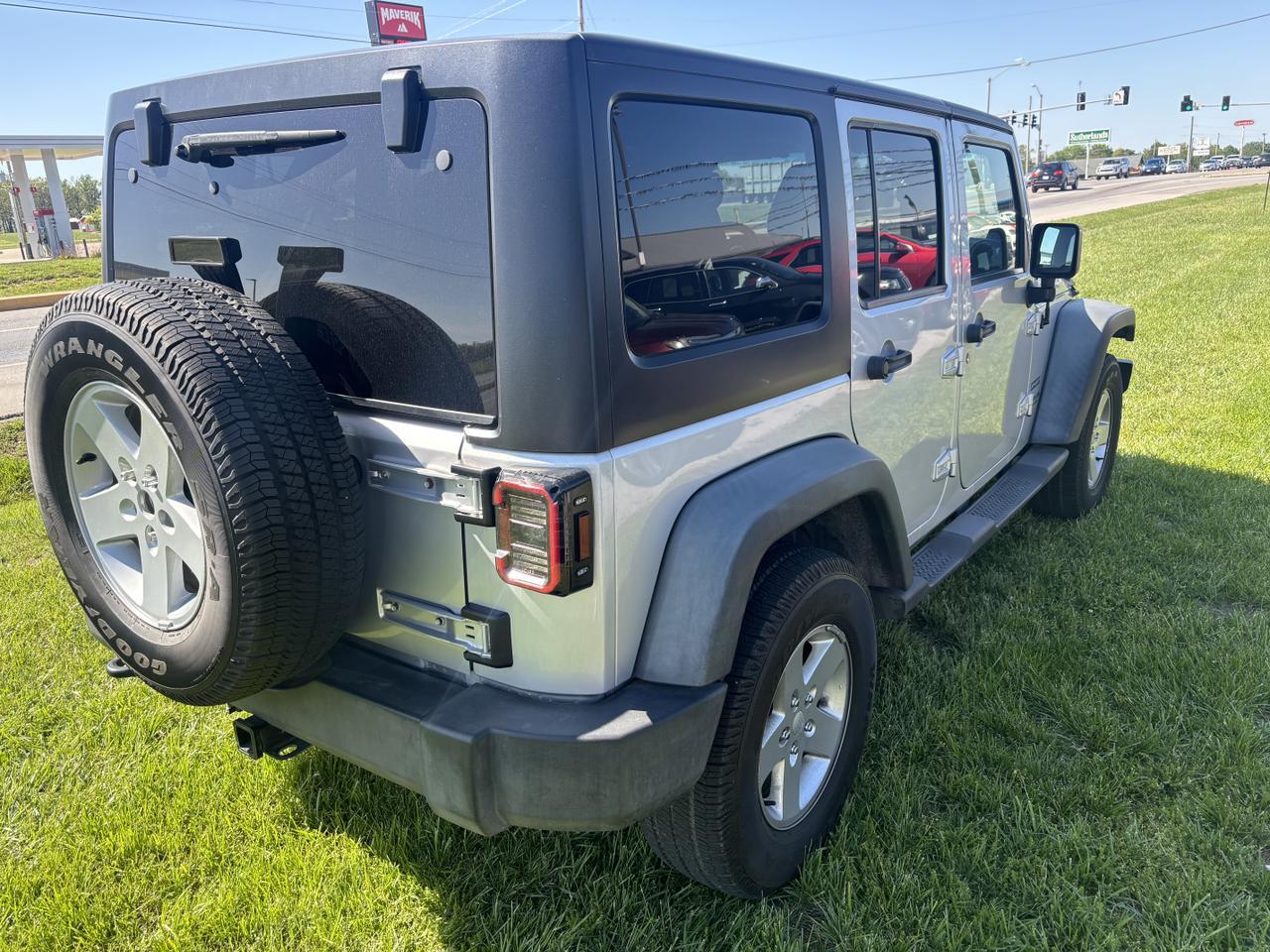 2011 Jeep Wrangler Unlimited Sport SUV 4D Aurora MO