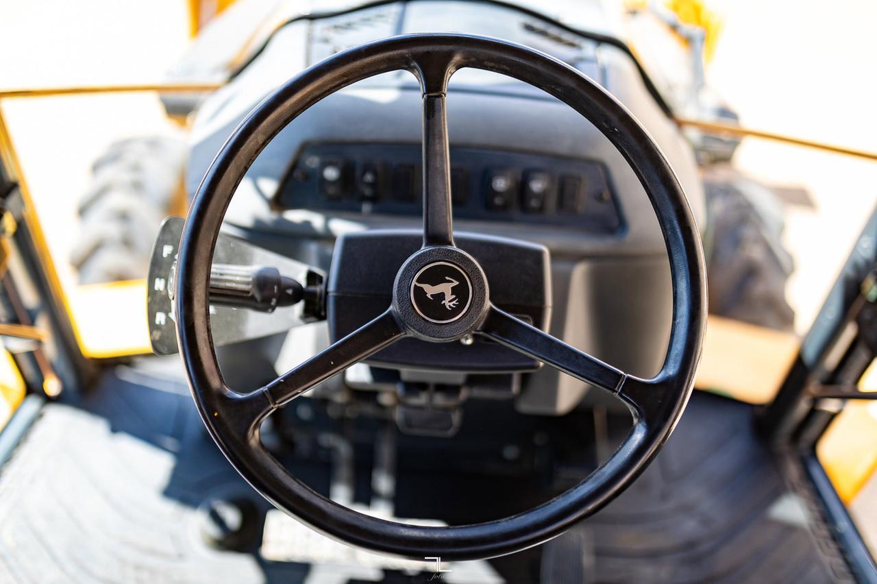 2011 John Deere 410J 4x4 Loader Backhoe Red Deer AB