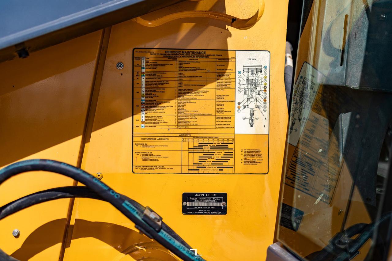 2011 John Deere 410J 4x4 Loader Backhoe Red Deer AB