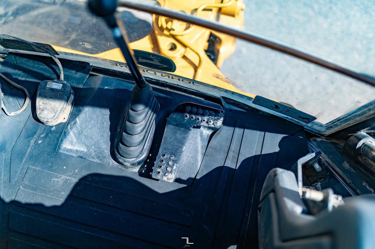 2011 John Deere 410J 4x4 Loader Backhoe Red Deer AB