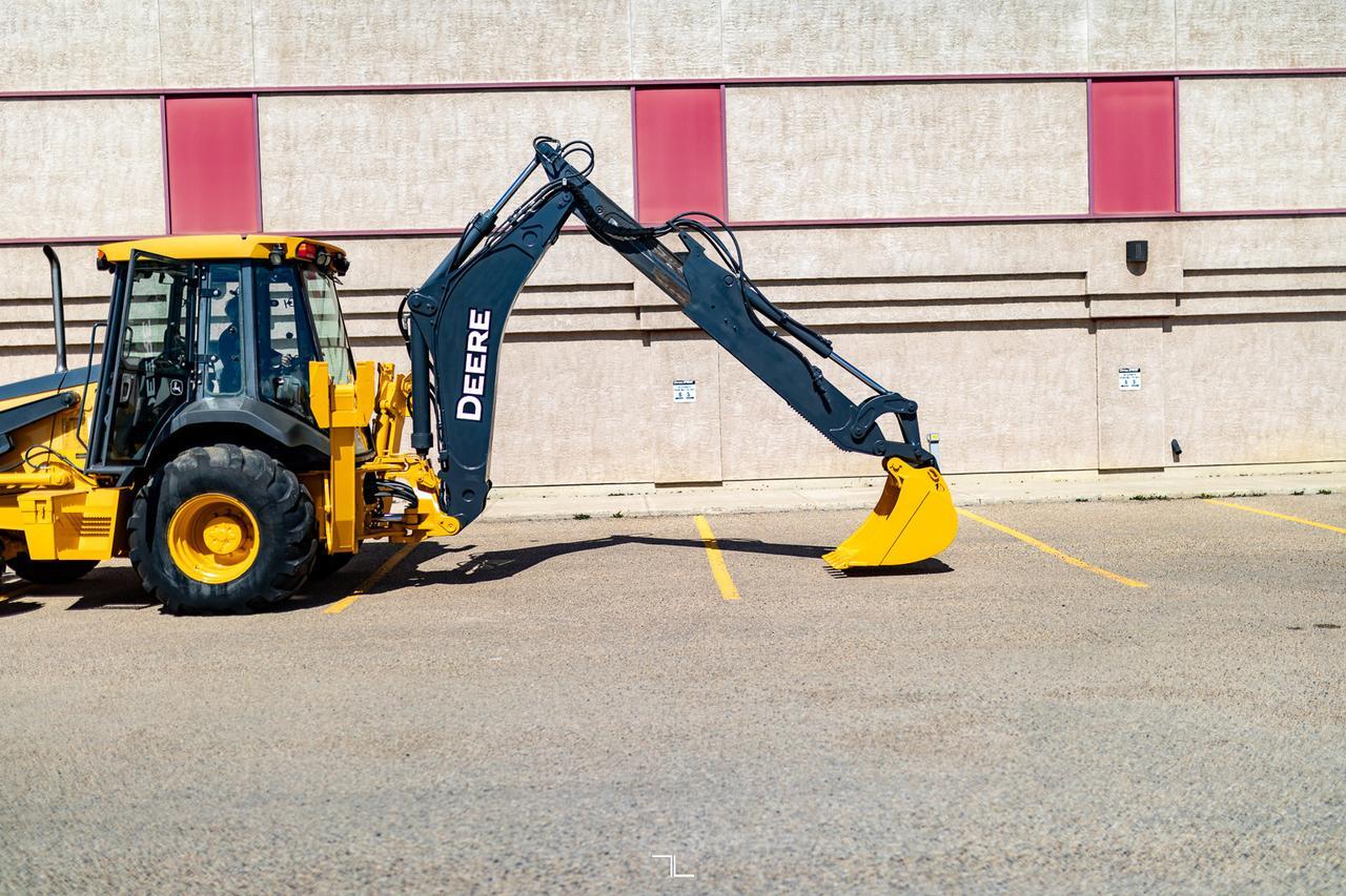 2011 John Deere 410J 4x4 Loader Backhoe Red Deer AB