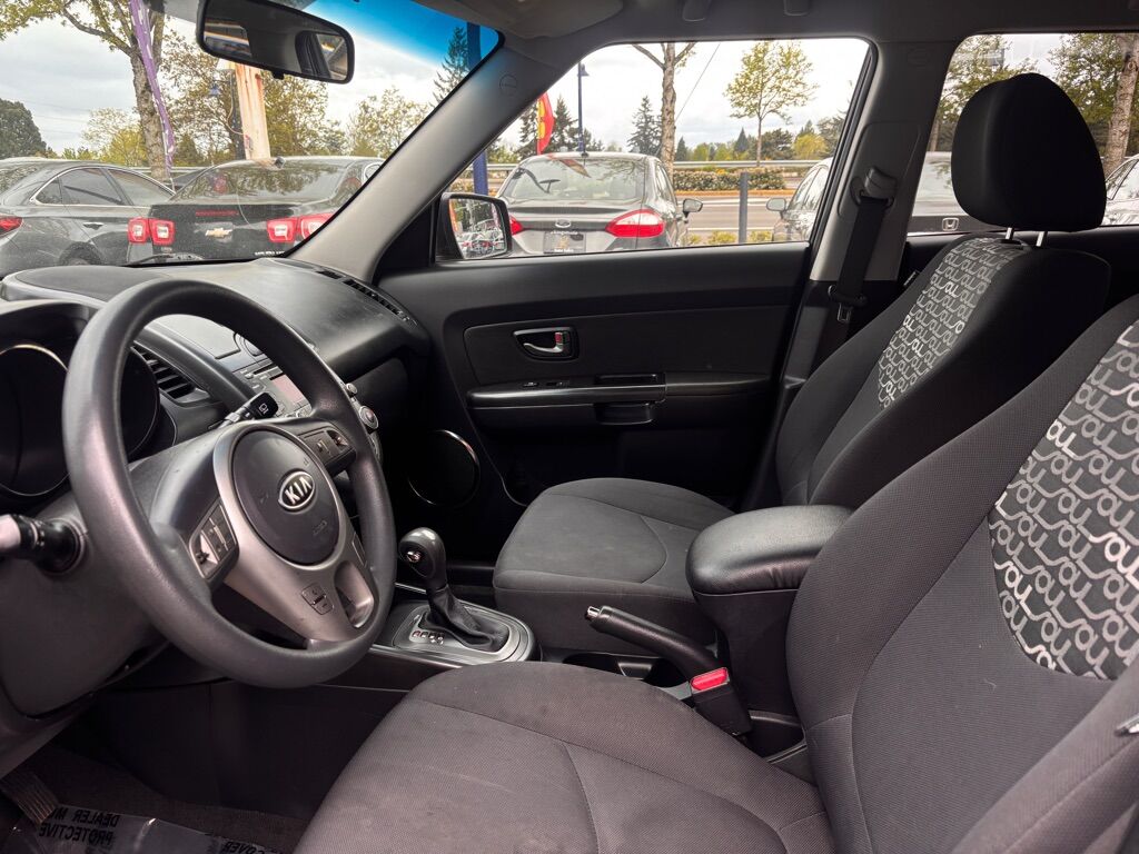 2011 KIA SOUL + Des Moines WA