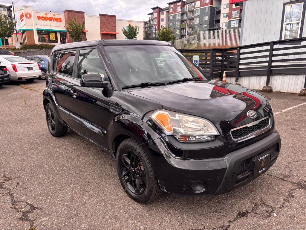 2011 KIA SOUL +