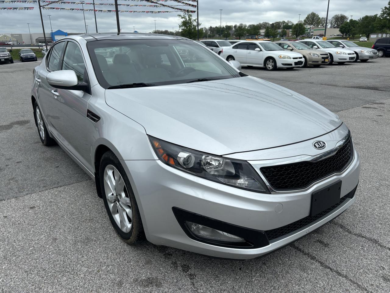 2011 Kia Optima EX Sedan 4D