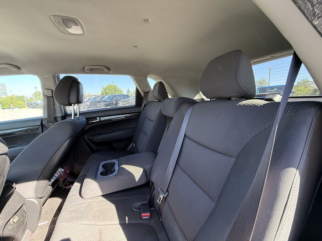 2011 Kia Sorento LX Crestwood KY