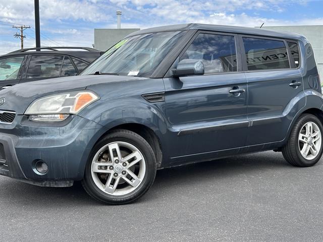 2011 Kia Soul +