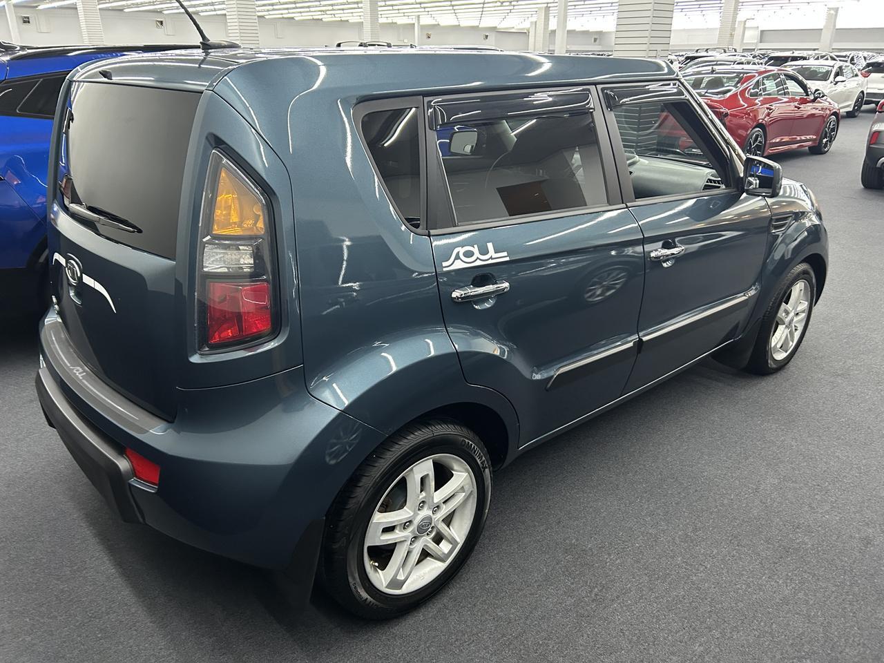 2011 Kia Soul 4d Hatchback + Auto Benwood WV