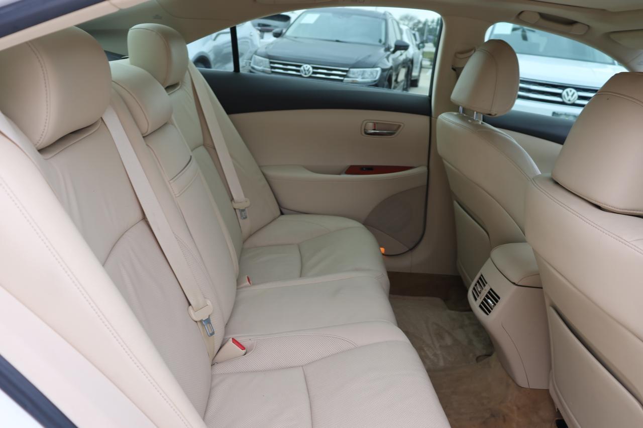 2011 LEXUS ES 350 Houston TX