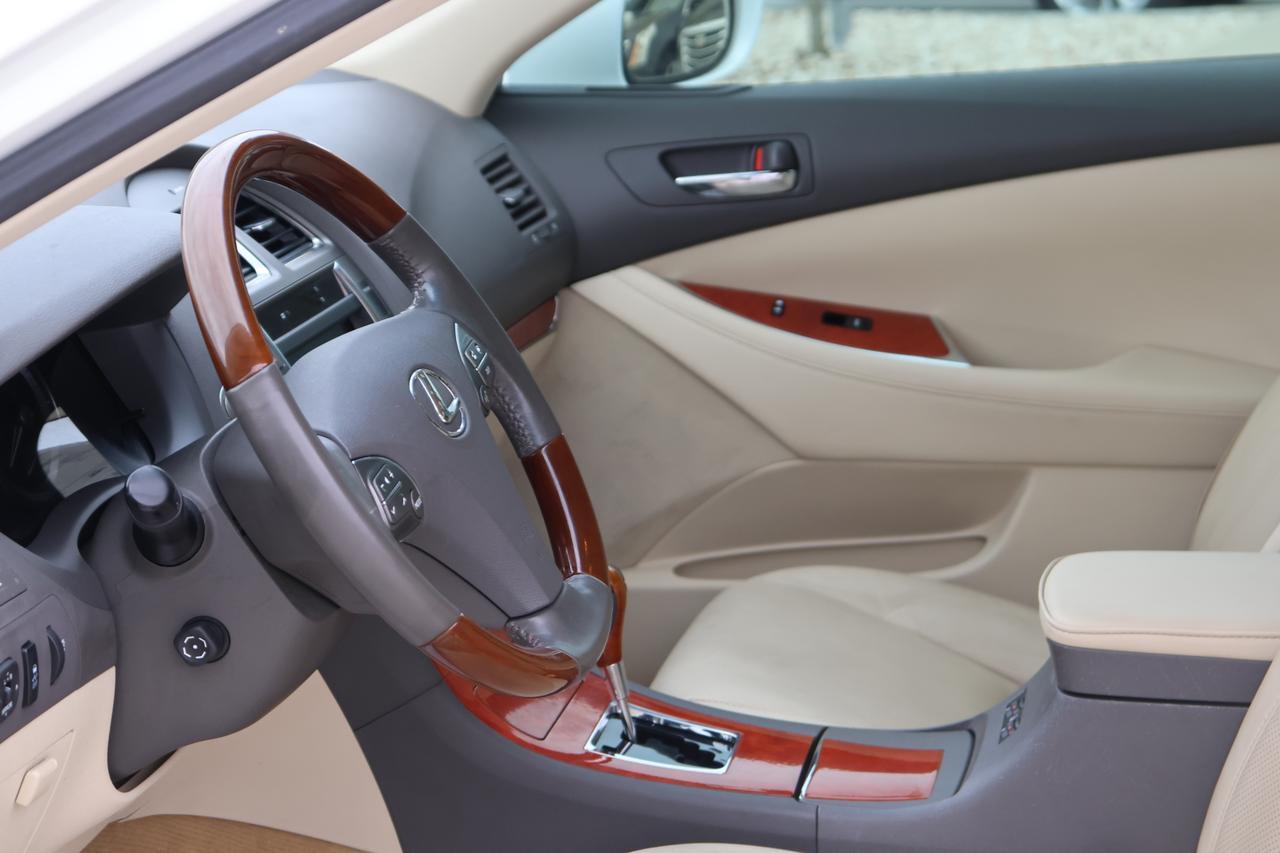 2011 LEXUS ES 350 Houston TX