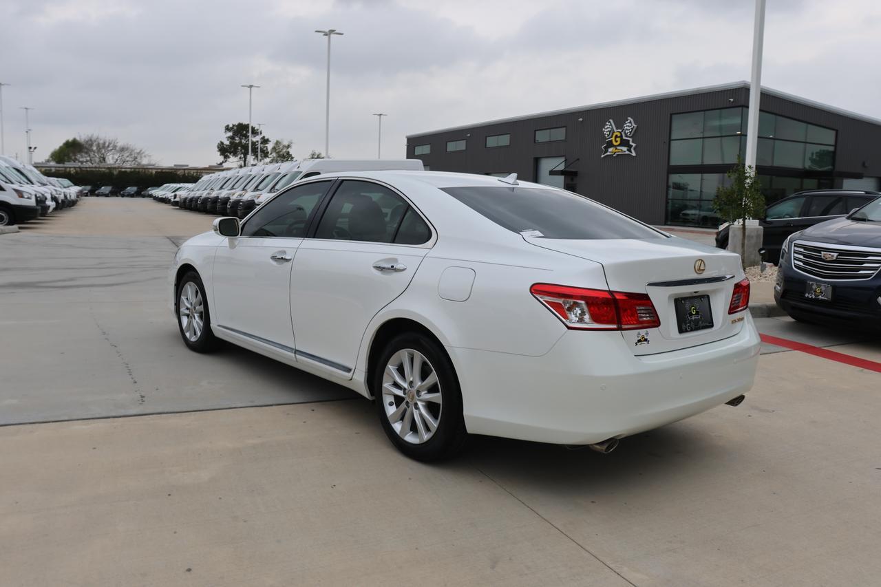 2011 LEXUS ES 350 Houston TX