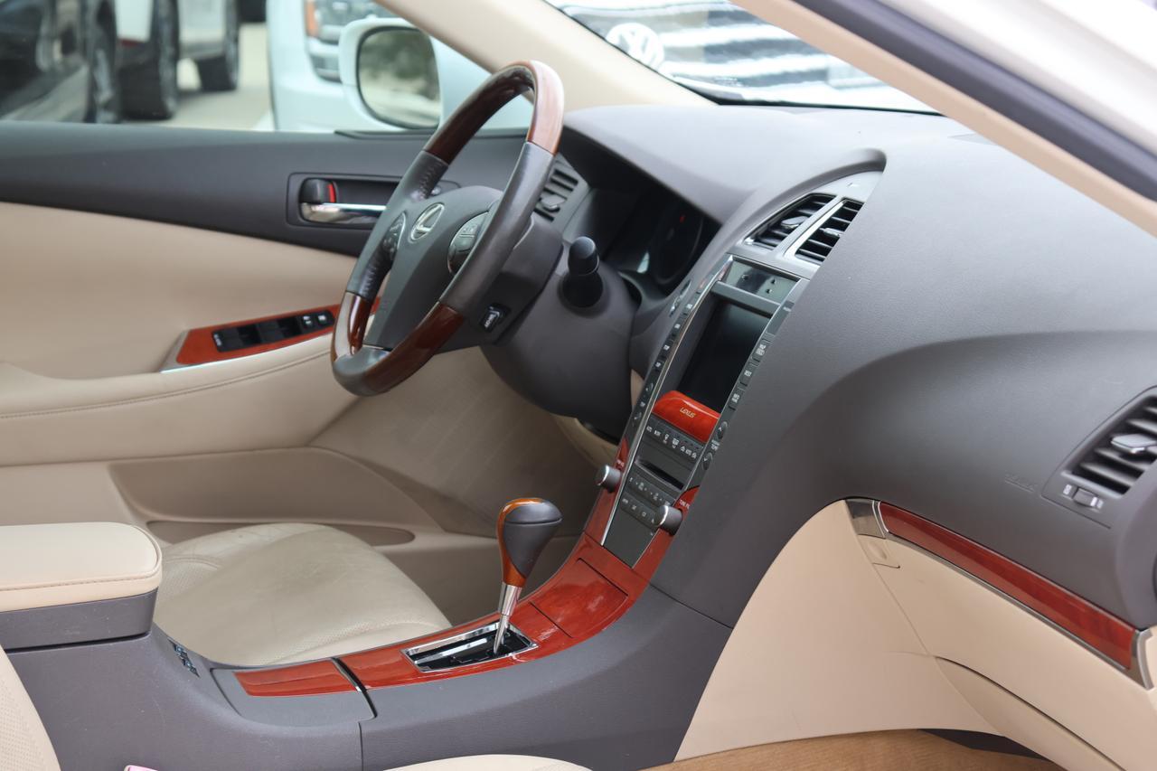 2011 LEXUS ES 350 Houston TX
