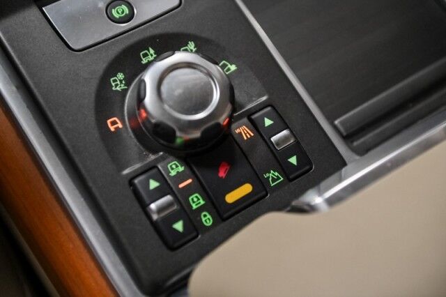 2011 Land Rover Range Rover Sport HSE photo 17