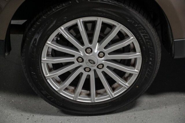 2011 Land Rover Range Rover Sport HSE photo 37