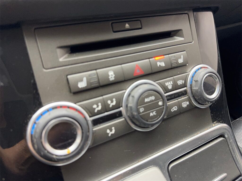 2011 Land Rover Range Rover Sport HSE photo 51