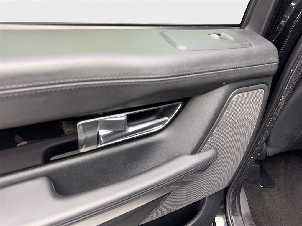 2011 Land Rover Range Rover Sport HSE photo 24