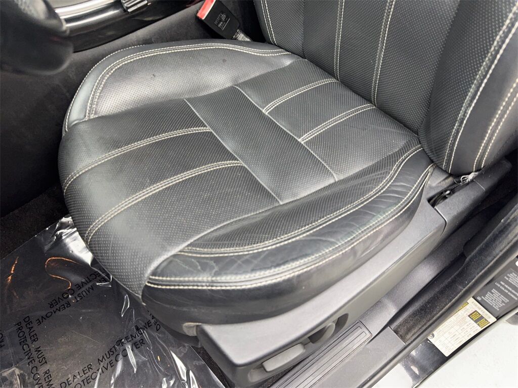 2011 Land Rover Range Rover Sport HSE photo 16