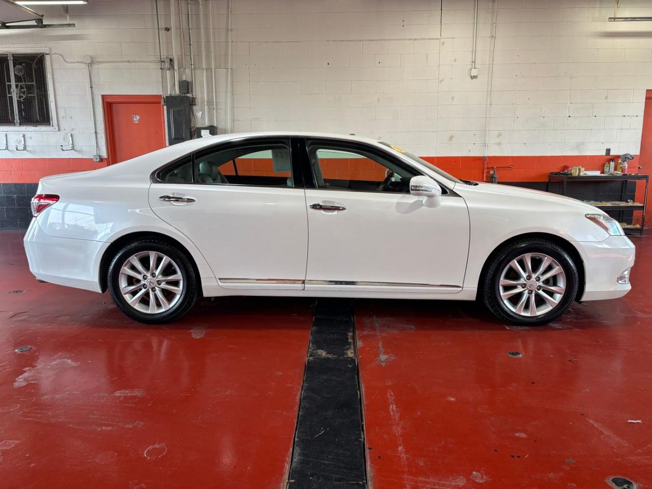 2011 Lexus ES 350